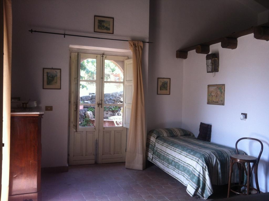 La Rocca Della Rosa Vila Zafferana Etnea Quarto foto